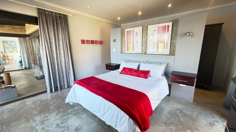 4 Bedroom Property for Sale in Viljoenskroon Rural Free State